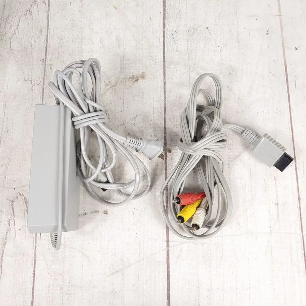 Nintendo Wii Black Console Bundle - RVL-001 TESTED WORKING - Cables + Sensor Bar